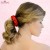 Czerwona satynowa gumka scrunchie – zdjęcie 3
