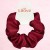 Bordowa satynowa gumka scrunchie – zdjęcie 6