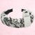 Biała opaska bandana z supłem – zdjęcie 6