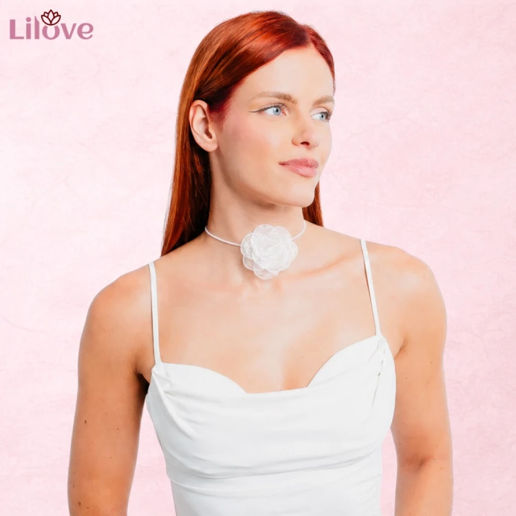 Choker naszyjnik biały długi sznurek z szyfonową różą - elegancki efektowny – zdjęcie 4
