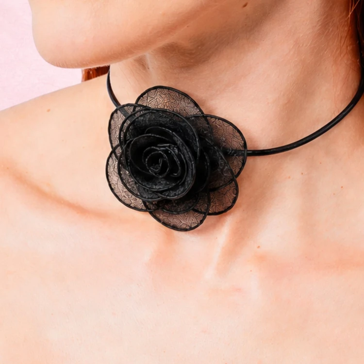 Choker naszyjnik czarny długi sznurek z szyfonową różą - elegancki, wiązany – zdjęcie 3