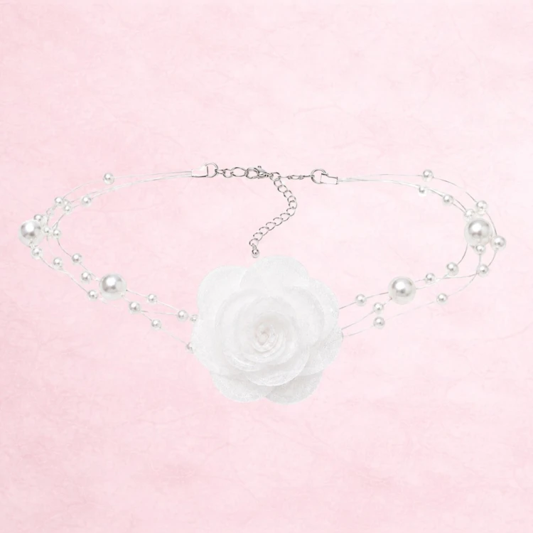 Choker naszyjnik biały z koralikami z różą z szyfonu - elegancki, efektowny – zdjęcie 6